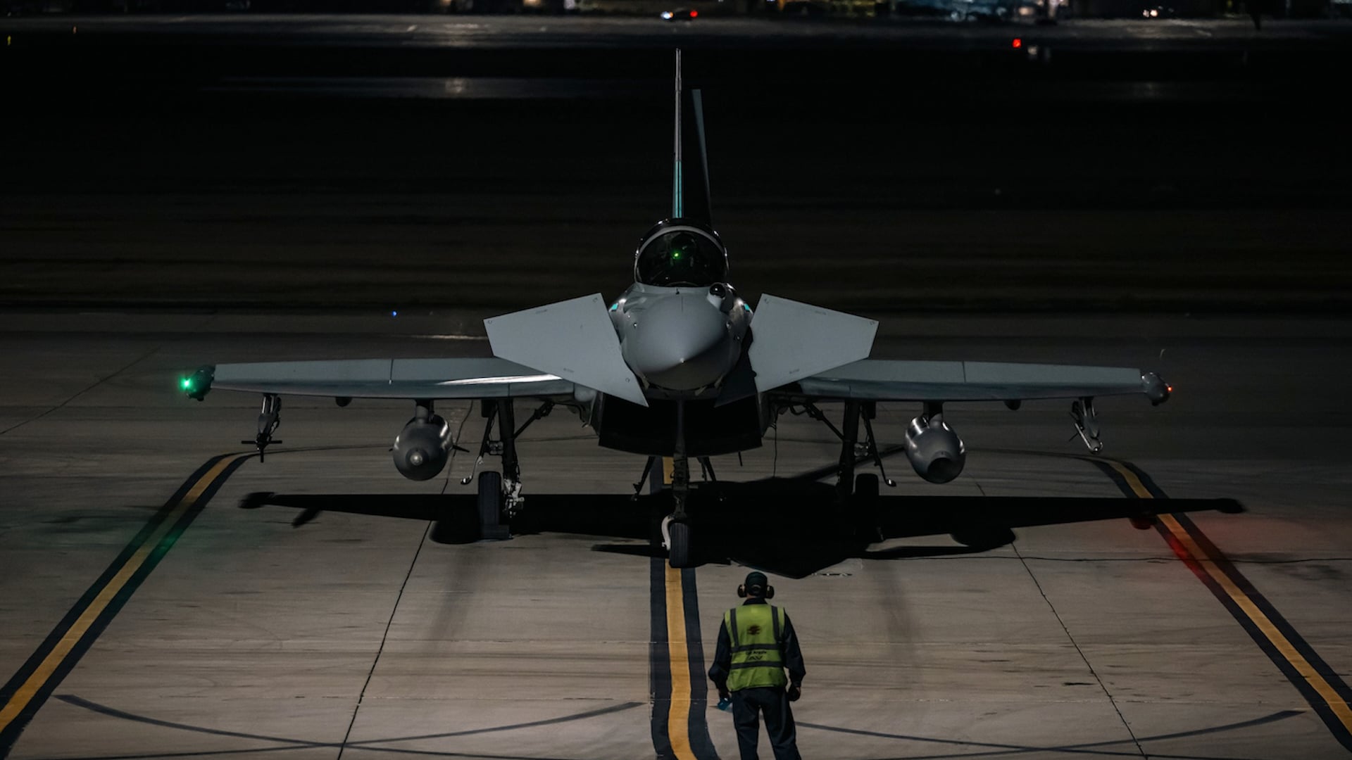 Akrotiri: 'Explosion Heard and Aircraft Took Off' - Homes Evacuated