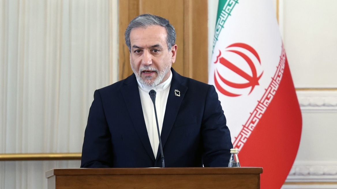 Ιρανός ΥΠΕΞ: Οι ΗΠΑ θα μετανιώσουν πικρά τη βύθιση της φρεγάτας στη Σρί Λάνκα