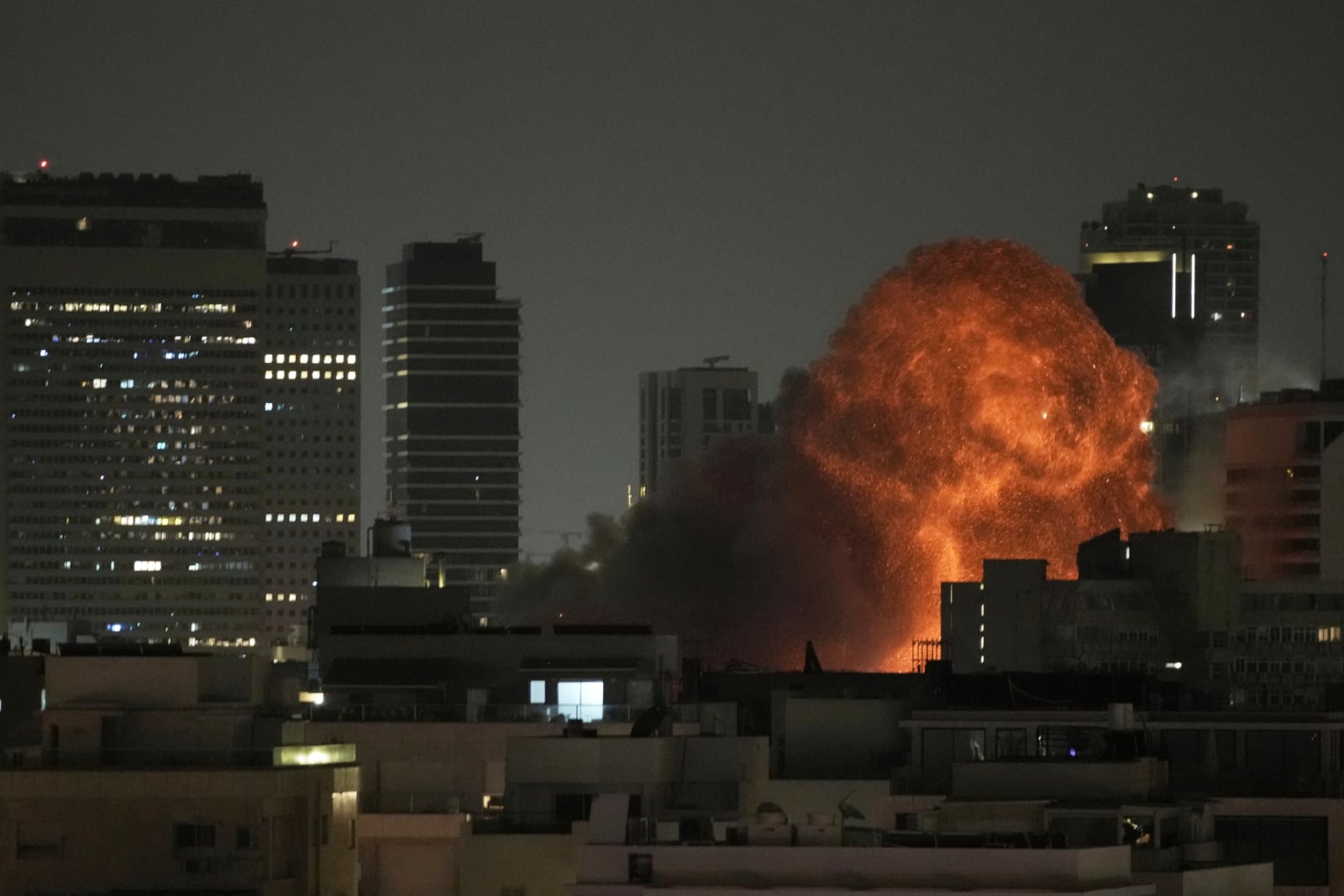 WJ: Η Μόσχα δίνει στο Ιράν πληροφορίες για να στοχεύει αμερικανικούς στόχους