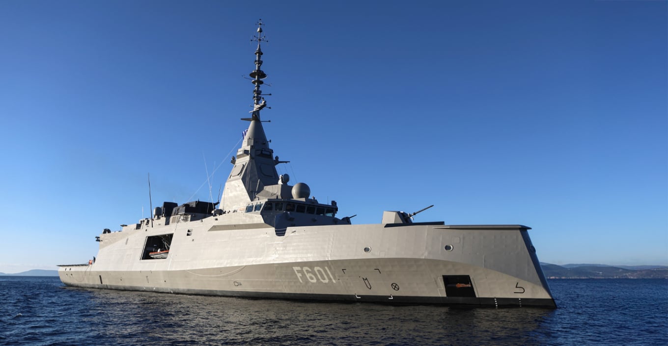 Συνεχίζουν τις περιπολίες τους ανοικτά της Κύπρου οι ελληνικές φρεγάτες (vid)