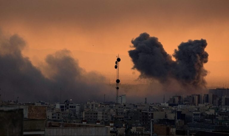 &Tau;&omicron; &Iota;&rho;ά&nu; &pi;&rho;&omicron;&epsilon;&iota;&delta;&omicron;&pi;&omicron;&iota;&epsilon;ί ό&tau;&iota; &omicron; &pi;ό&lambda;&epsilon;&mu;&omicron;&sigmaf; &mu;&epsilon; &Eta;&Pi;&Alpha; &kappa;&alpha;&iota; &Iota;&sigma;&rho;&alpha;ή&lambda; &epsilon;&iota;&sigma;έ&rho;&chi;&epsilon;&tau;&alpha;&iota; &sigma;&epsilon; &laquo;&nu;έ&alpha; &phi;ά&sigma;&eta;&raquo;