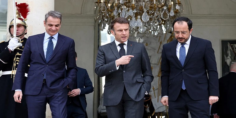 &Sigma;&tau;&eta;&nu; &Pi;ά&phi;&omicron; &sigma;ή&mu;&epsilon;&rho;&alpha; &Mu;&eta;&tau;&sigma;&omicron;&tau;ά&kappa;&eta;&sigmaf; &kappa;&alpha;&iota; &Mu;&alpha;&kappa;&rho;ό&nu; &gamma;&iota;&alpha; &sigma;&upsilon;&nu;ά&nu;&tau;&eta;&sigma;&eta; &mu;&epsilon; &tau;&omicron;&nu; &Pi;&tau;&Delta;