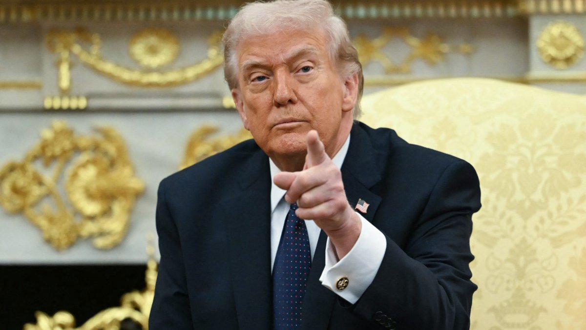 Ντόναλντ Τραμπ: Θέλει να «χτυπήσει πολύ σκληρά το Ιράν» την επόμενη εβδομάδα