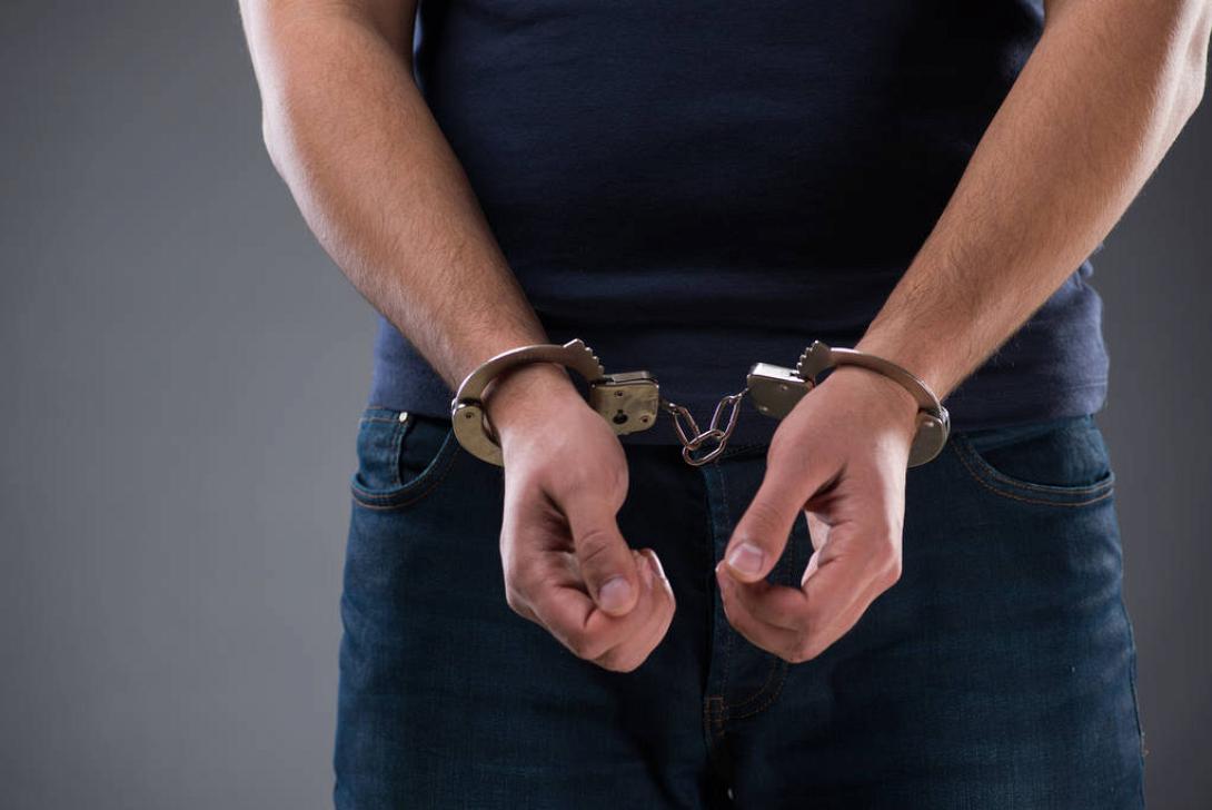 &Upsilon;&pi;ό&theta;&epsilon;&sigma;&eta; &lambda;&eta;&sigma;&tau;&epsilon;ί&alpha;&sigmaf; &sigma;&tau;&eta;&nu; &Alpha;&gamma;ί&alpha; &Nu;ά&pi;&alpha;: &Chi;&epsilon;&iota;&rho;&omicron;&pi;έ&delta;&epsilon;&sigmaf; &kappa;&alpha;&iota; &sigma;&epsilon; 18&chi;&rho;&omicron;&nu;&omicron;