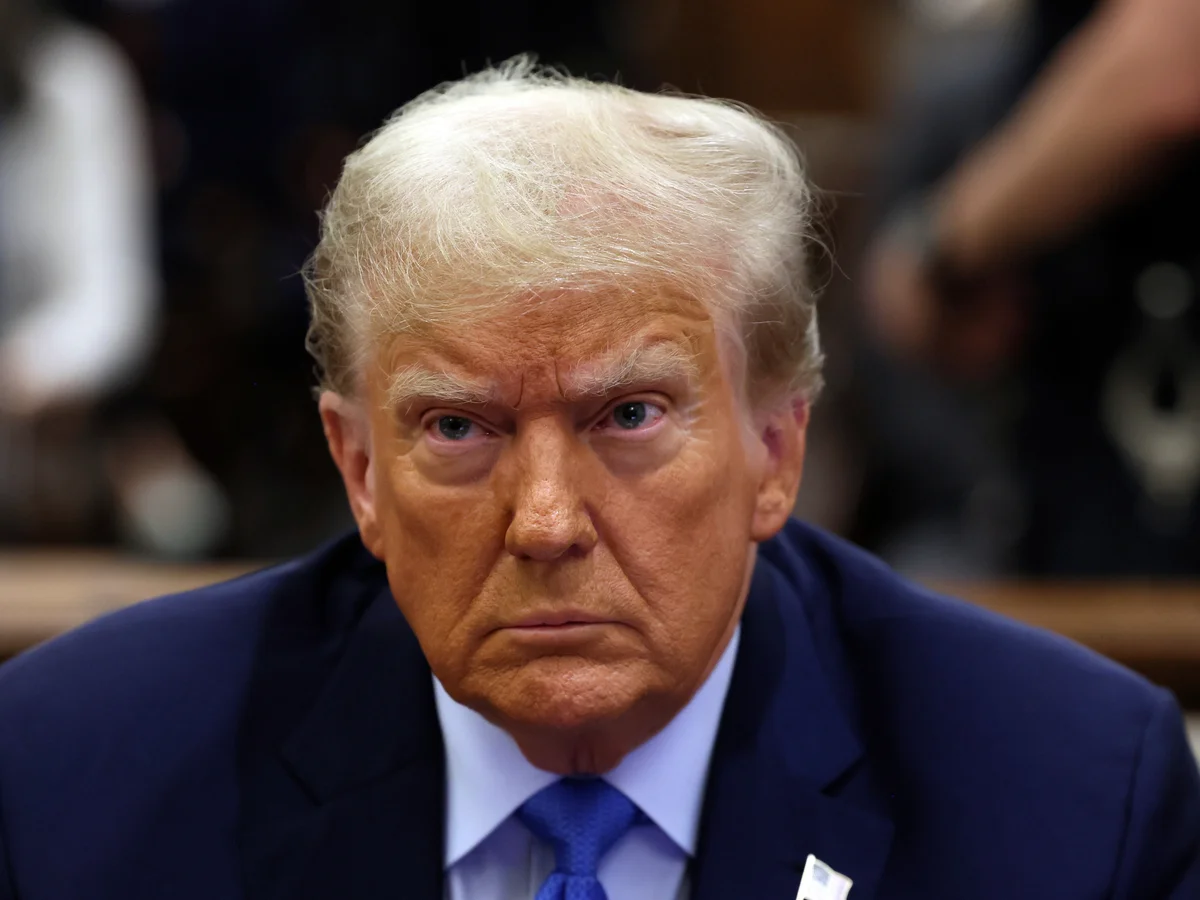 Έ&xi;&alpha;&lambda;&lambda;&omicron;&sigmaf; o &Tau;&rho;&alpha;&mu;&pi; &mu;&epsilon; &sigma;&upsilon;&mu;&mu;ά&chi;&omicron;&upsilon;&sigmaf; &sigma;&tau;&omicron; &Nu;&Alpha;&Tau;&Omicron;: &laquo;&Delta;&epsilon;&nu; &chi;&rho;&epsilon;&iota;&alpha;&zeta;ό&mu;&alpha;&sigma;&tau;&epsilon; &tau;&eta; &beta;&omicron;ή&theta;&epsilon;&iota;&alpha; &kappa;&alpha;&nu;&epsilon;&nu;ό&sigmaf;&raquo;