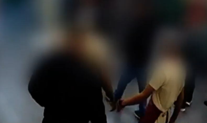 Έφοδος Αστυνομίας σε πιτσαρία:Συνέλαβαν υπαλλήλους που εργάζονταν νόμιμα (vid)