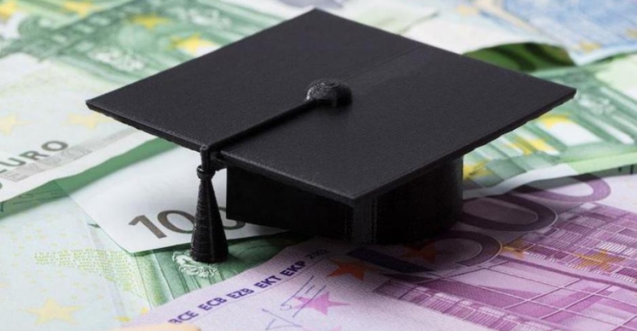 Διεύρυνση στήριξης σε οικογένειες με φοιτητές ζήτησαν βουλευτές