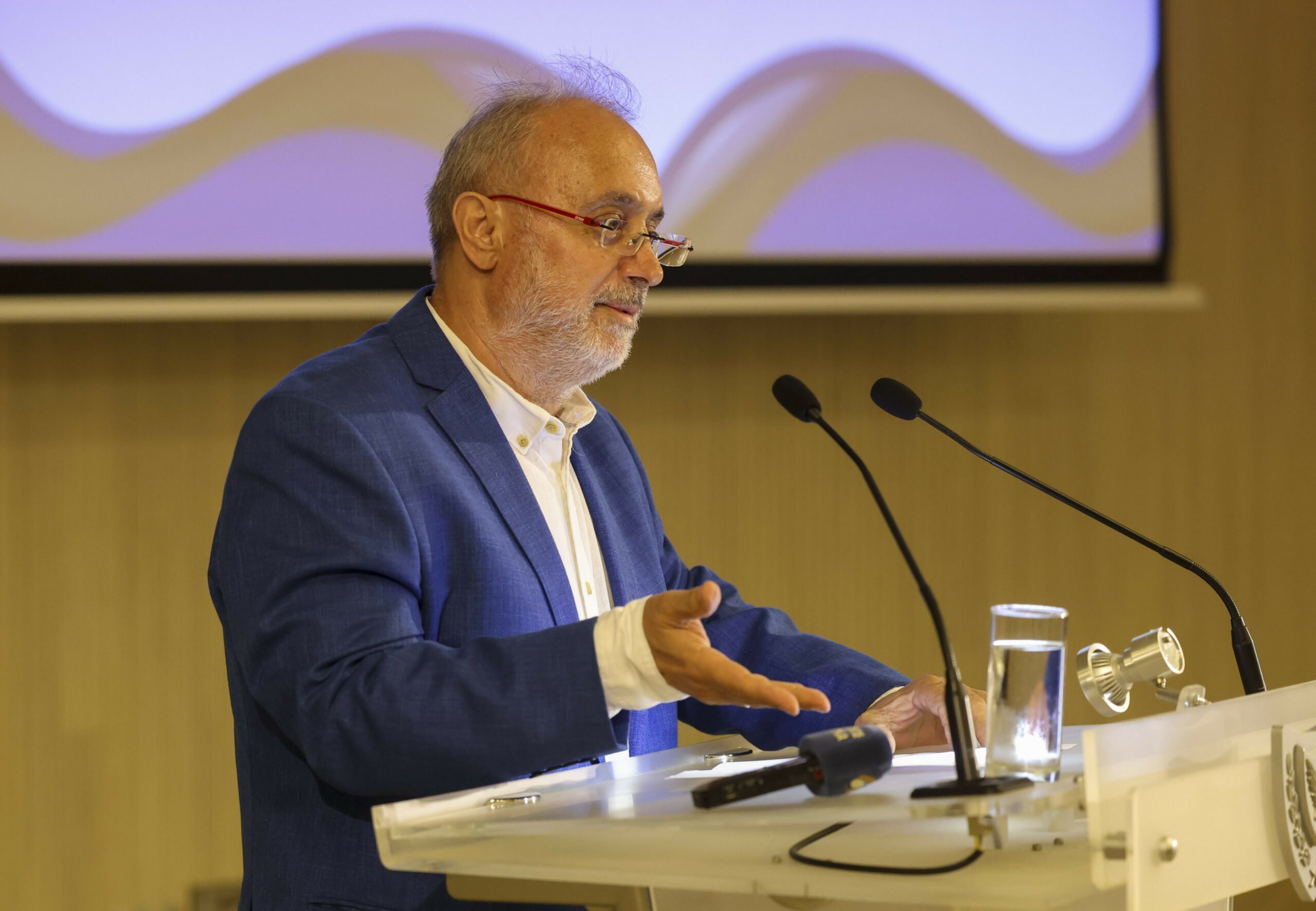 Πρόεδρος ΕΣΚ: Ποιητική εκδήλωση Ε/κ-Τ/κ στο «άλλο μισό της Λευκωσίας»