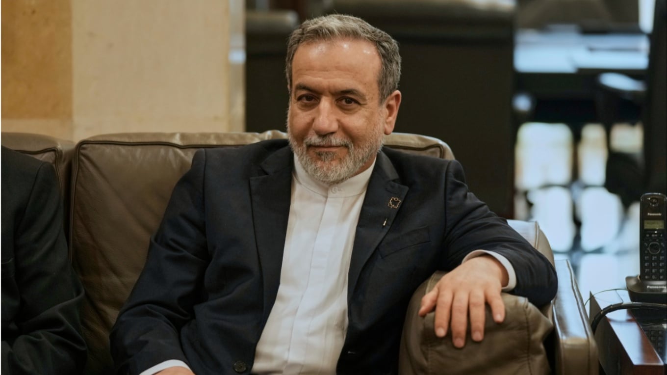 Iranian FM: Starmer Endangers British Lives