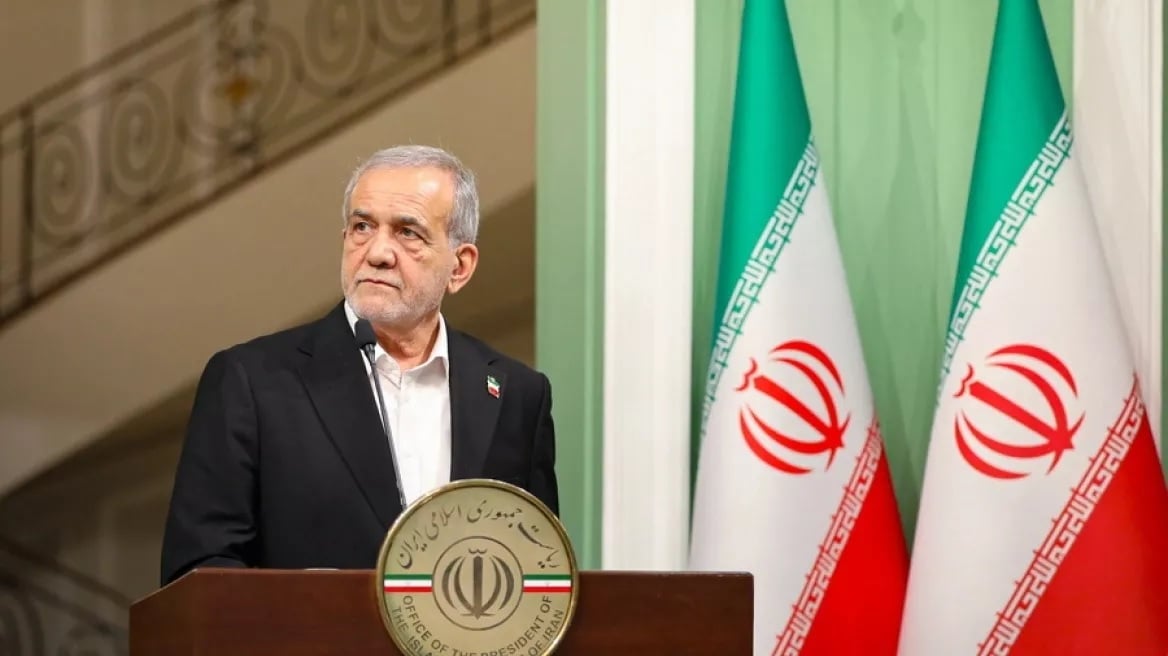 Πεζεσκιάν: Τα Στενά του Ορμούζ ανοιχτά σε όλους, εκτός των παραβατών του Ιράν