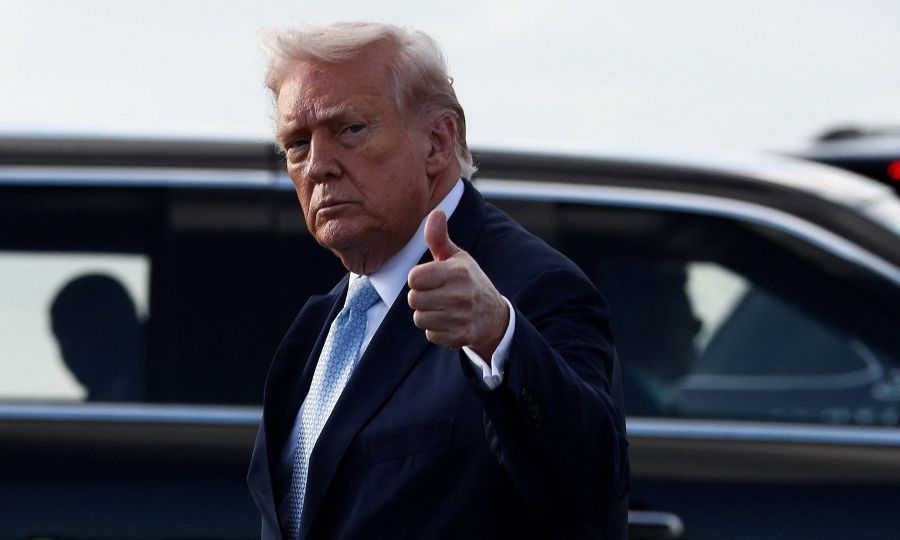 &Tau;&rho;&alpha;&mu;&pi;: &Theta;έ&lambda;&epsilon;&iota; &sigma;&upsilon;&mu;&phi;&omega;&nu;ί&alpha; &mu;&epsilon; &Iota;&rho;ά&nu; - &laquo;&Eta; &epsilon;&pi;&iota;&tau;&upsilon;&chi;ί&alpha; &tau;&omega;&nu; &sigma;&upsilon;&nu;&omicron;&mu;&iota;&lambda;&iota;ώ&nu; &epsilon;ί&nu;&alpha;&iota; &alpha;&pi;ί&theta;&alpha;&nu;&eta;&raquo;