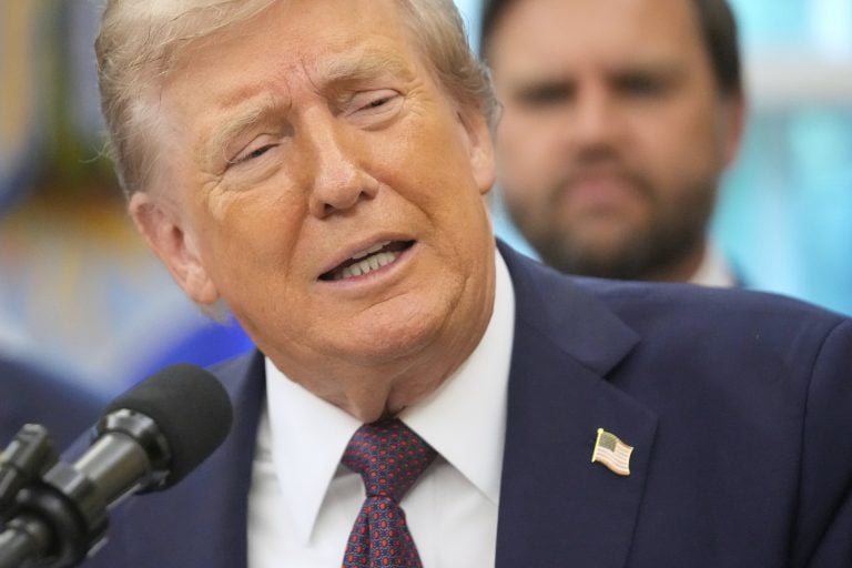 ΗΠΑ: Υποχώρησε η δημοτικότητα του Ντόναλντ Τραμπ - Βαριά η σκιά του πολέμου