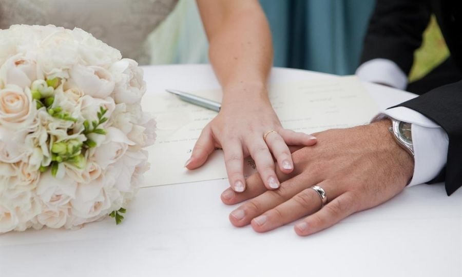 Γάμος Ουκρανής με Ε/κ μόνο στα χαρτιά- Άγνωστος σε γείτονες, ζούσε σε γραφείο