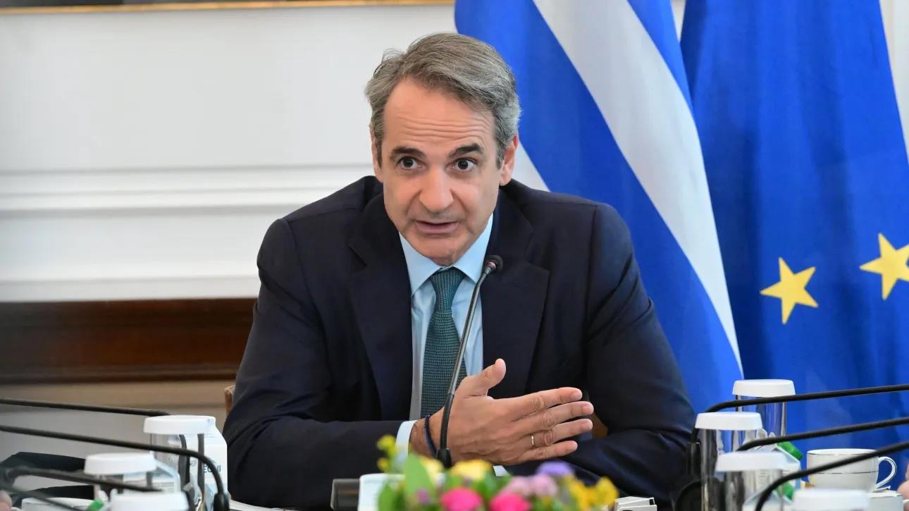 &Sigma;&tau;&alpha; 920 &epsilon;&upsilon;&rho;ώ &alpha;&pi;ό 1&eta; &Alpha;&pi;&rho;&iota;&lambda;ί&omicron;&upsilon; &omicron; &kappa;&alpha;&tau;ώ&tau;&alpha;&tau;&omicron;&sigmaf; &mu;&iota;&sigma;&theta;ό&sigmaf; &sigma;&tau;&eta;&nu; &Epsilon;&lambda;&lambda;ά&delta;&alpha;