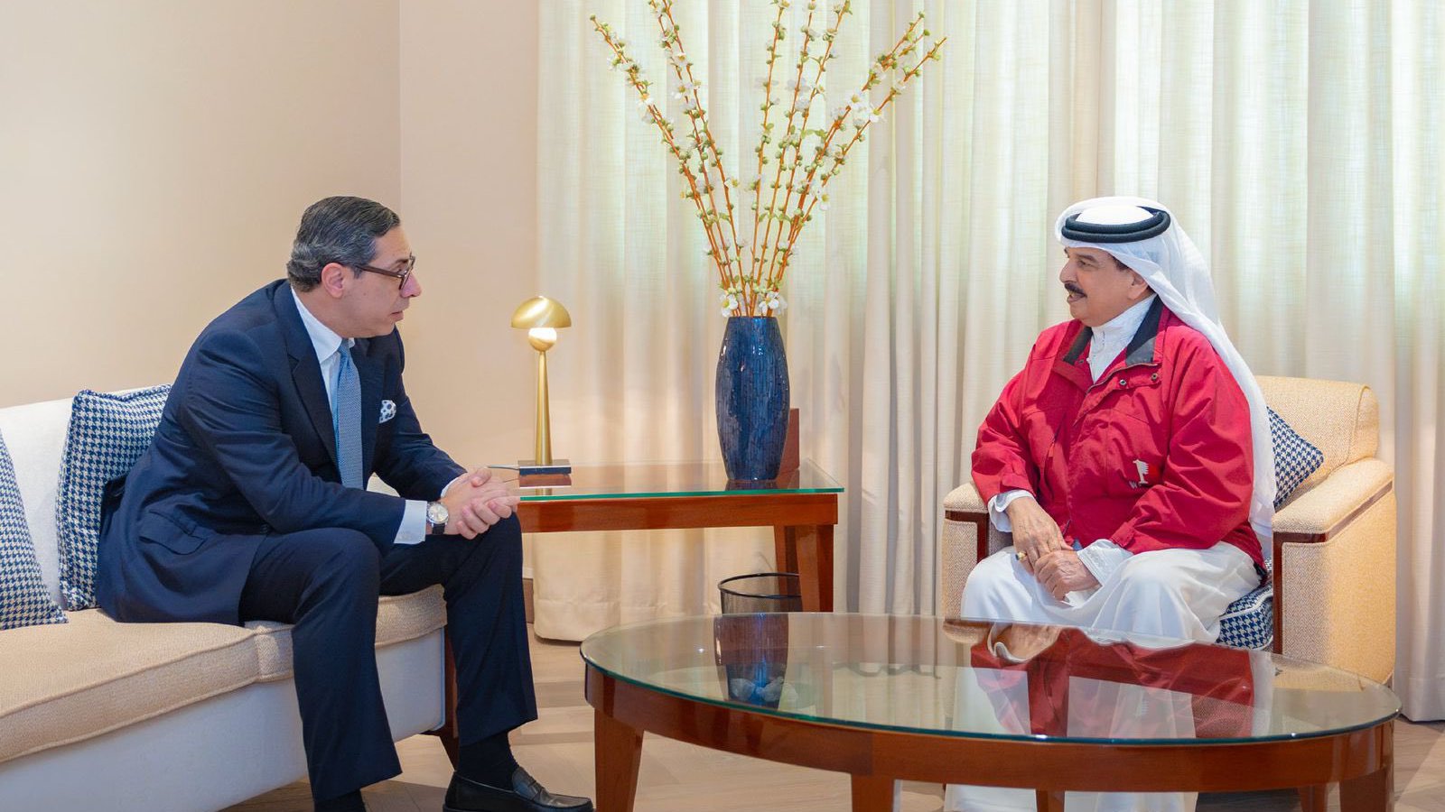 &Kappa;ό&mu;&pi;&omicron;&sigmaf;: &Alpha;&lambda;&lambda;&eta;&lambda;&epsilon;&gamma;&gamma;ύ&eta; &tau;&eta;&sigmaf; &Kappa;ύ&pi;&rho;&omicron;&upsilon; &pi;&rho;&omicron;&sigmaf; &Sigma;&alpha;&omicron;&upsilon;&delta;&iota;&kappa;ή &Alpha;&rho;&alpha;&beta;ί&alpha; &kappa;&alpha;&iota; &Mu;&pi;&alpha;&chi;&rho;έ&iota;&nu;