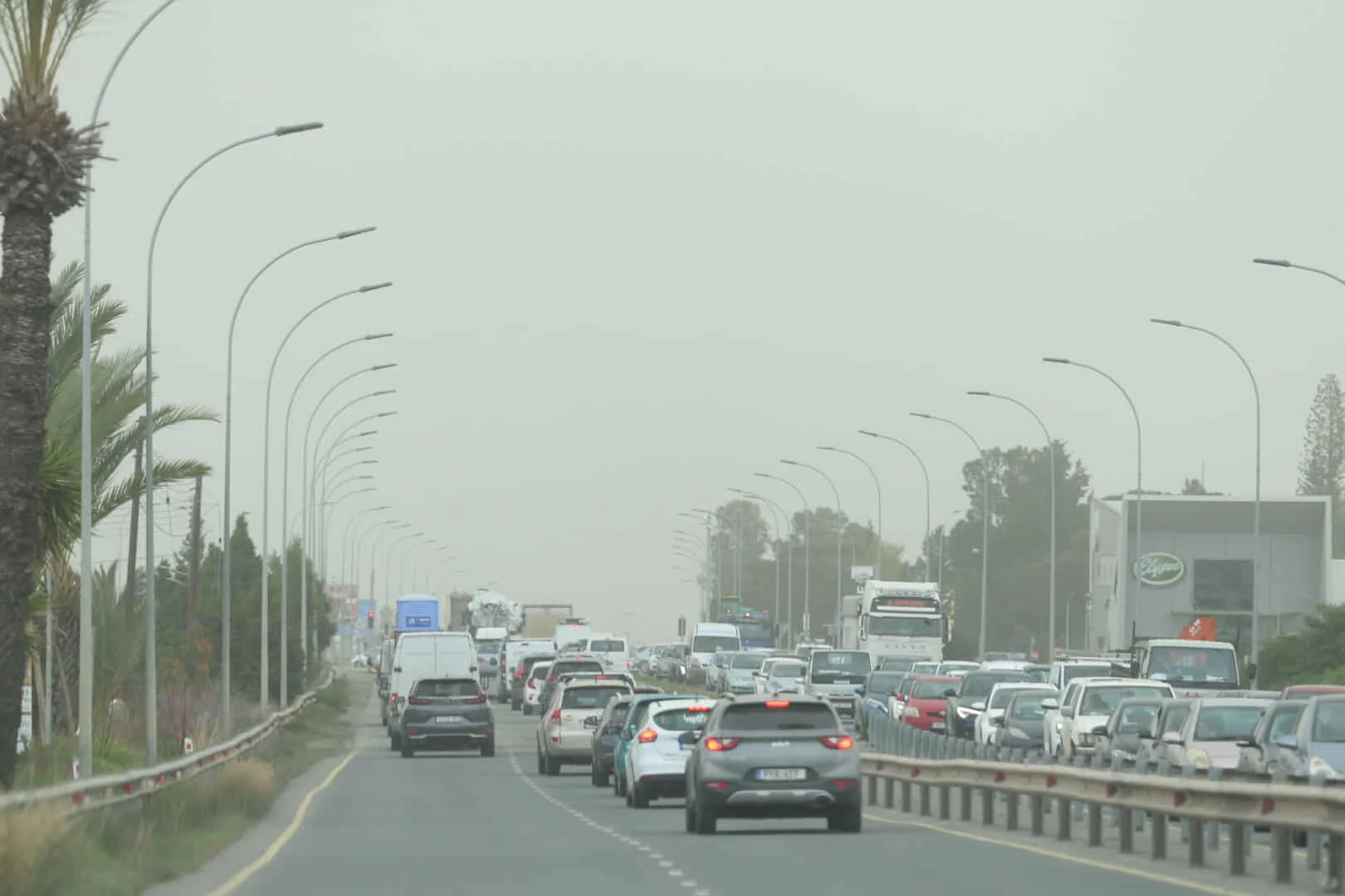 Ξανά σε κυκλοφορία ο αυτο/δρομος Λάρνακας-Αμμοχώστου παρά το Αβδελλερό