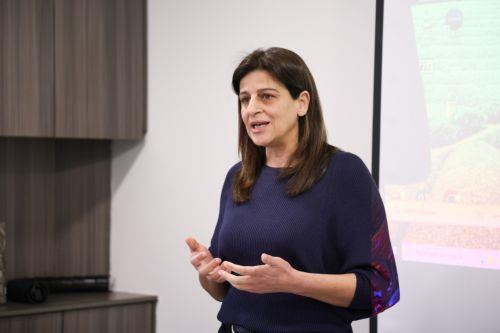 Επίτροπος Ισότητας: Η ιστορία οφείλει να αναδεικνύει τη συμβολή των γυναικών