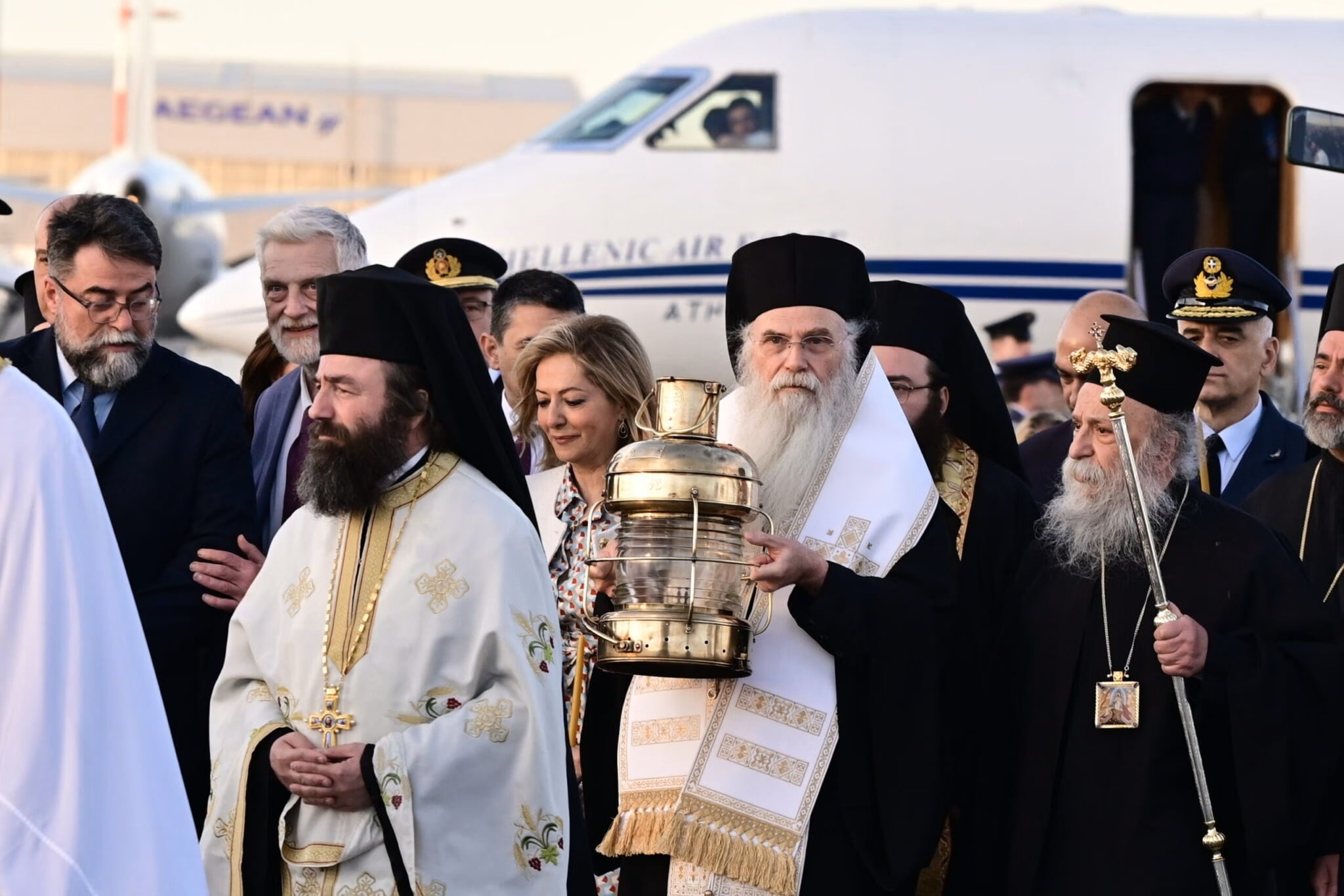 Ελλάδα: Αγωνία για το Άγιο Φως λόγω πολέμου: Πώς θα πραγματοποιηθεί η μεταφορά