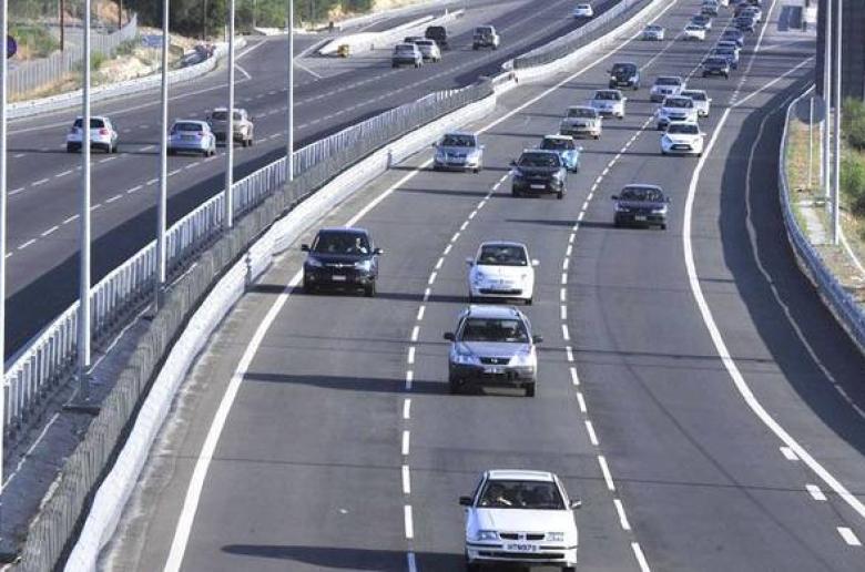 &Tau;&rho;ί&alpha; &tau;&rho;&omicron;&chi;&alpha;ί&alpha; &sigma;&tau;&omicron;&nu; &alpha;&upsilon;&tau;&omicron;&kappa;&iota;&nu;&eta;&tau;ό&delta;&rho;&omicron;&mu;&omicron; &sigma;&tau;&omicron; ύ&psi;&omicron;&sigmaf; &tau;&omega;&nu; &Lambda;&upsilon;&mu;&pi;&iota;ώ&nu;-&Kappa;&lambda;&epsilon;&iota;&sigma;&tau;έ&sigmaf; &omicron;&iota; &delta;ύ&omicron; &lambda;&omega;&rho;ί&delta;&epsilon;&sigmaf;