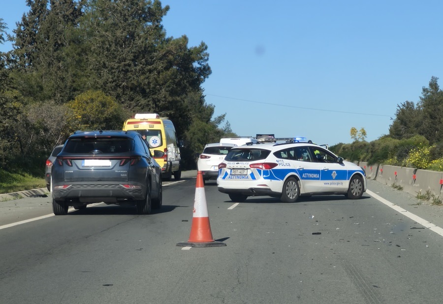 Three Car Accidents on Highway Near Limpion – Both Lanes Closed