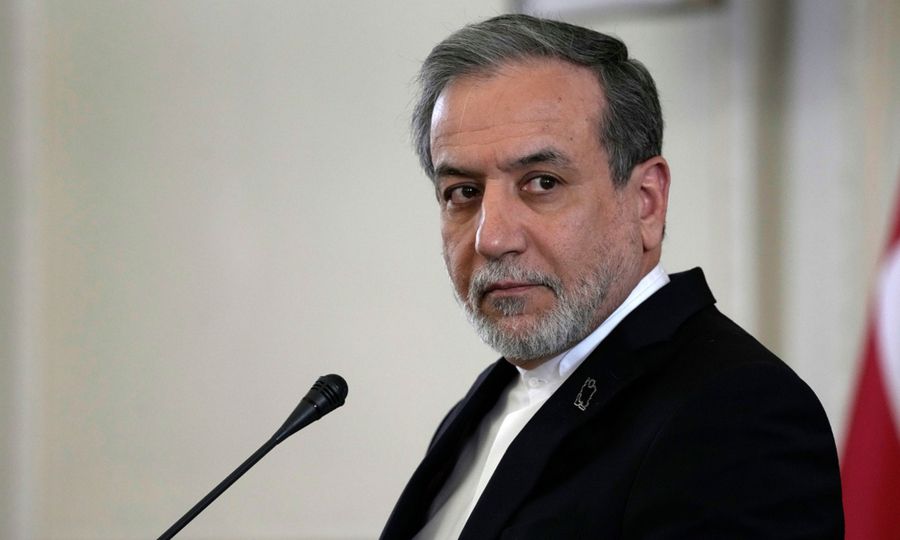 &Alpha;&rho;&alpha;&gamma;&tau;&sigma;ί: &Epsilon;ί&nu;&alpha;&iota; &kappa;&alpha;&iota;&rho;ό&sigmaf; &eta; &Sigma;. &Alpha;&rho;&alpha;&beta;ί&alpha; &nu;&alpha; &delta;&iota;ώ&xi;&epsilon;&iota; &tau;&omicron;&nu; &alpha;&mu;&epsilon;&rho;&iota;&kappa;&alpha;&nu;&iota;&kappa;ό &sigma;&tau;&rho;&alpha;&tau;ό