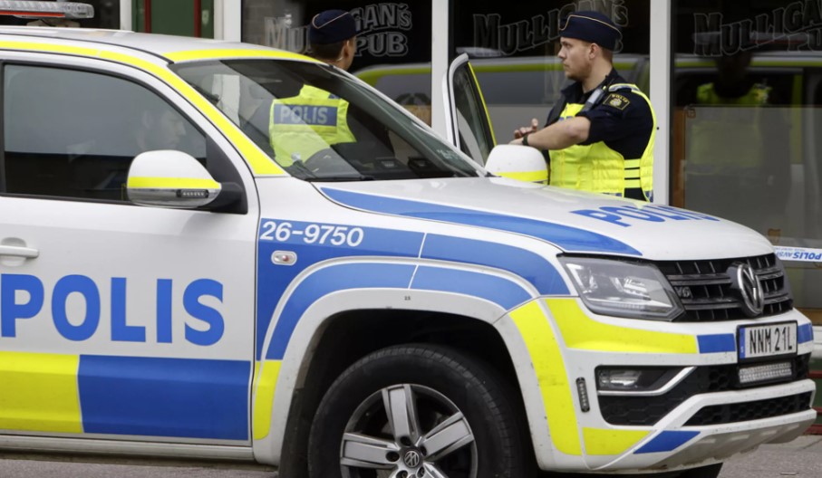 &Sigma;&omicron;&upsilon;&eta;&delta;ί&alpha;: &Sigma;&epsilon; &iota;&sigma;&tau;&omicron;&rho;&iota;&kappa;ό &chi;&alpha;&mu;&eta;&lambda;ό &delta;&epsilon;&kappa;&alpha;&epsilon;&tau;ί&alpha;&sigmaf; &omicron;&iota; &alpha;&nu;&theta;&rho;&omega;&pi;&omicron;&kappa;&tau;&omicron;&nu;ί&epsilon;&sigmaf; &tau;&omicron; 2025