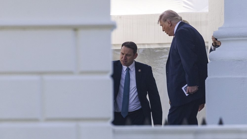 Τραμπ: Στο Ανώτατο Δικαστήριο που εξετάζει νομιμότητα για δίκαιο επί εδάφους