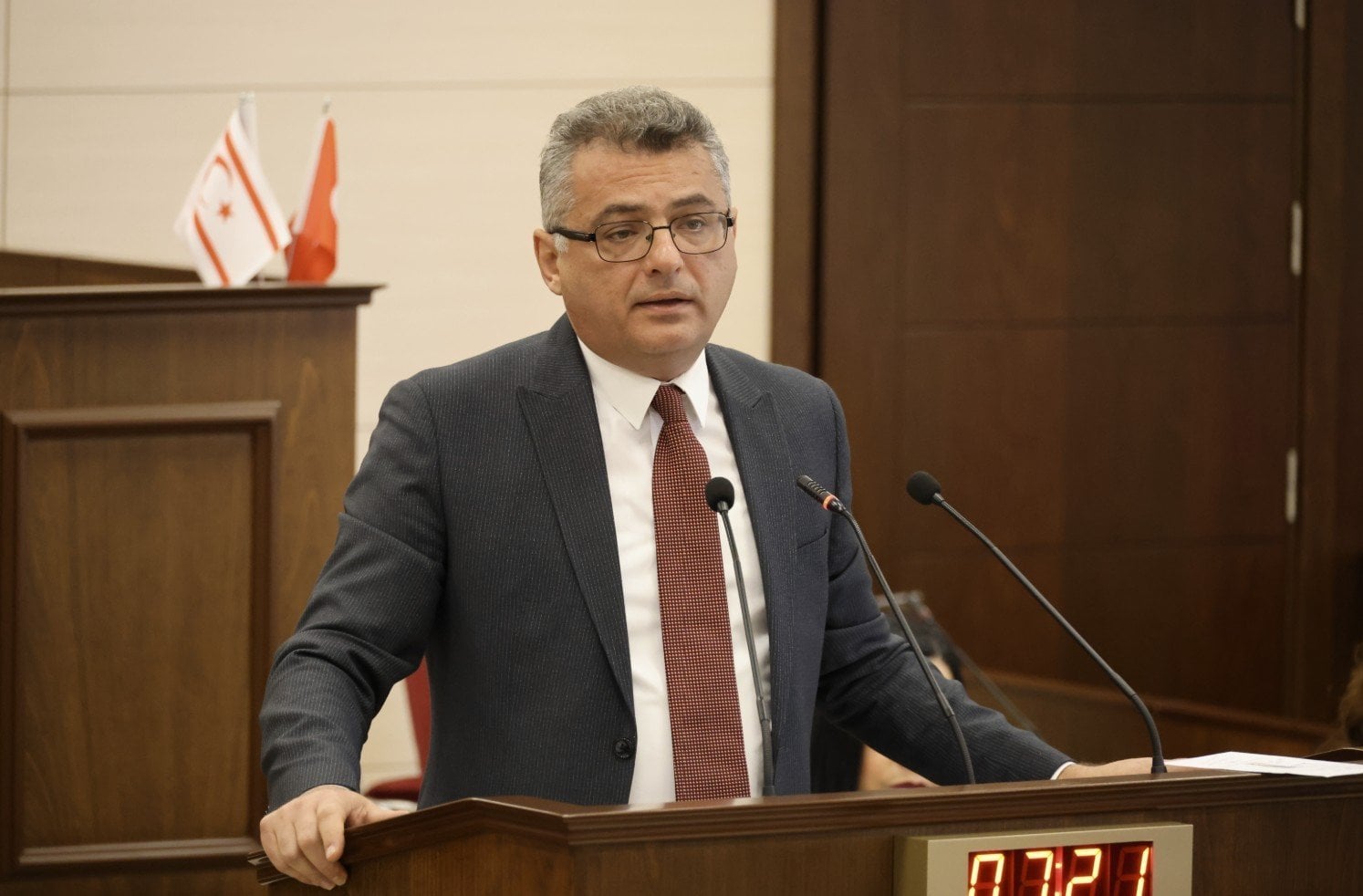 Ερχιουρμάν:«Έριξαν εκρηκτικά και πέτρες από ελεύθερες περιοχές στα κατεχόμενα»