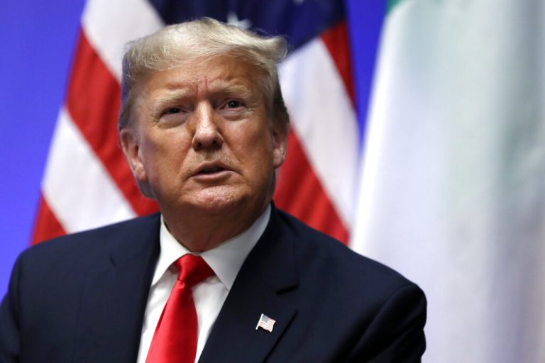 Τραμπ: Ένα μήνα μετά, προσπάθησε να δικαιολογήσει τον πόλεμο κατά του Ιράν