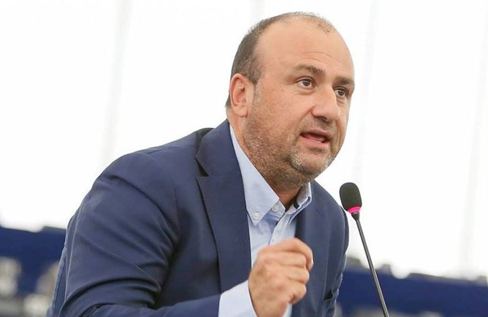 Παπαδάκης σε Δρουσιώτη: «Δεν θέλω να σας βάλω φυλακή, πάμε στην Αστυνομία»