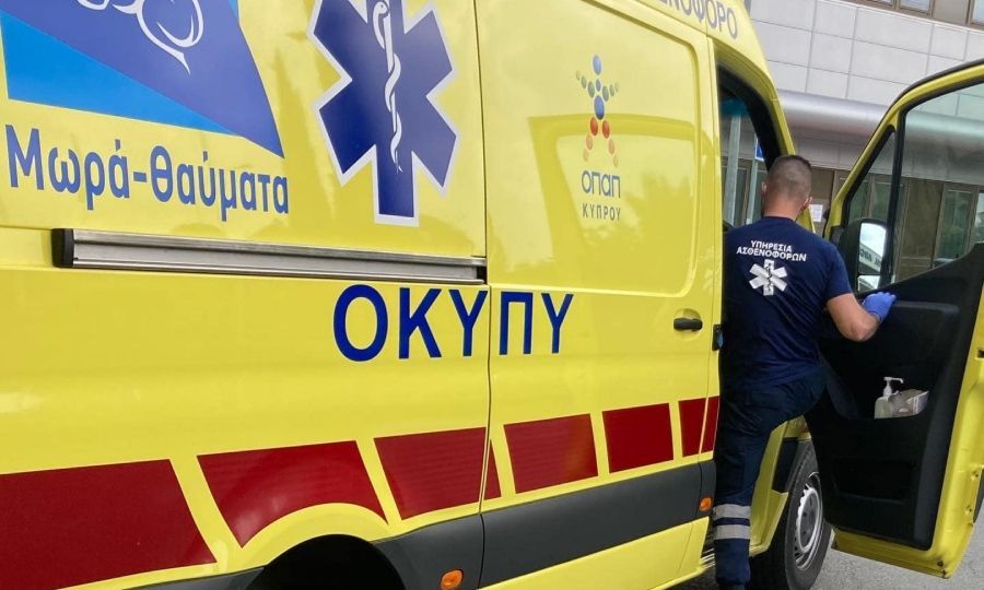 Ψηφίστηκε από τη Βουλή ο νόμος για Εθνικό Φορέα Ασθενοφόρων