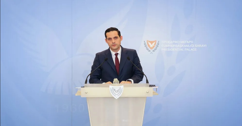 &Lambda;&epsilon;&tau;&upsilon;&mu;&pi;&iota;ώ&tau;&eta;&sigmaf;: &Lambda;&upsilon;&pi;&eta;&rho;ή &eta; &alpha;&pi;ό&phi;&alpha;&sigma;&eta; &tau;&eta;&sigmaf; &Beta;&omicron;&upsilon;&lambda;ή&sigmaf; &gamma;&iota;&alpha; &Phi;&omicron;&rho;έ&alpha; -&laquo;Ό&chi;&iota; &sigma;&tau;&eta;&nu; &alpha;&pi;&alpha;&xi;ί&omega;&sigma;&eta; &theta;&epsilon;&sigma;&mu;ώ&nu;&raquo;