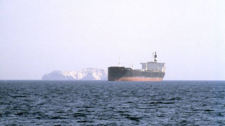 &Iota;&rho;ά&nu;: &Phi;&omicron;&rho;&tau;&eta;&gamma;ό &pi;&lambda;&omicron;ί&omicron; &delta;&iota;έ&sigma;&chi;&iota;&sigma;&epsilon; &tau;&omicron; &Sigma;&tau;&epsilon;&nu;ό &tau;&omicron;&upsilon; &Chi;&omicron;&rho;&mu;&omicron;ύ&zeta; &mu;&epsilon; &gamma;&alpha;&lambda;&lambda;&iota;&kappa;ή &sigma;&eta;&mu;&alpha;ί&alpha;