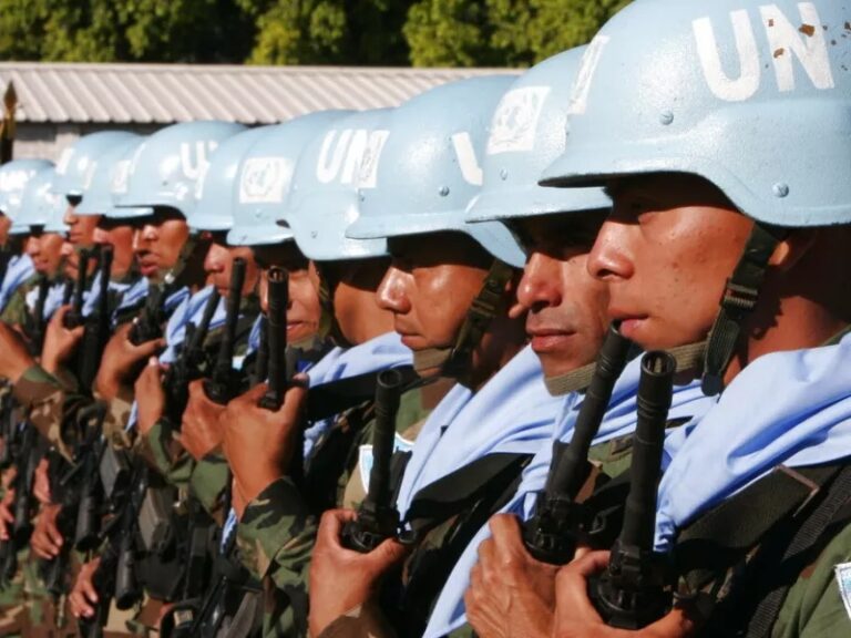 &Lambda;ί&beta;&alpha;&nu;&omicron;&sigmaf;: &Tau;&rho;&epsilon;&iota;&sigmaf; &kappa;&upsilon;&alpha;&nu;ό&kappa;&rho;&alpha;&nu;&omicron;&iota; &tau;&rho;&alpha;&upsilon;&mu;&alpha;&tau;ί&sigma;&tau;&eta;&kappa;&alpha;&nu; &alpha;&pi;ό έ&kappa;&rho;&eta;&xi;&eta;