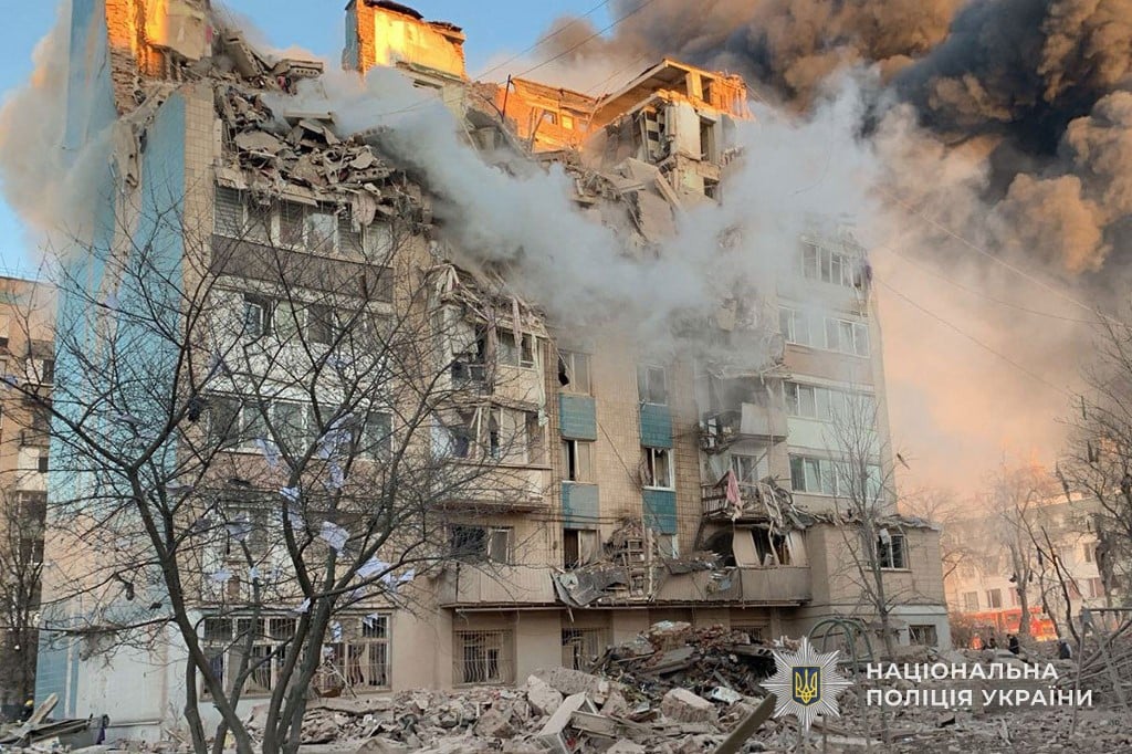 Ουκρανία: Τουλάχιστον δέκα νεκροί από βομβαρδισμούς