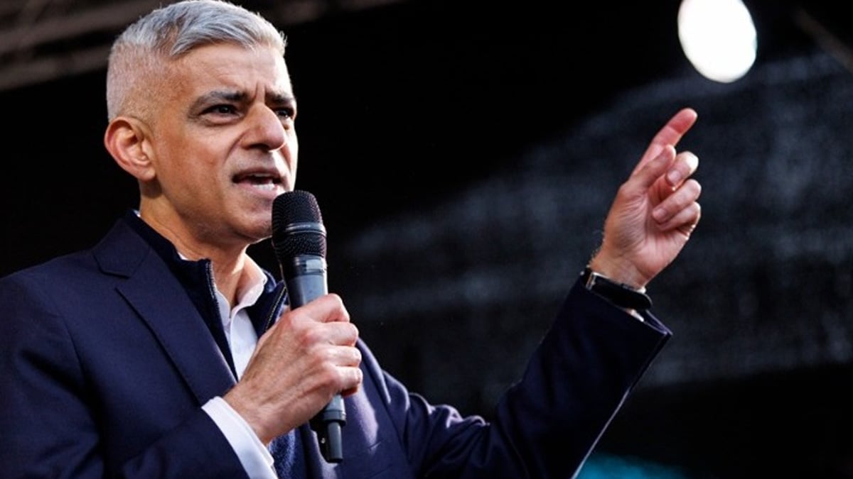 Λονδίνο: Αστυνομικοί παράτησαν σακίδιο με όπλα έξω από την οικία του δημάρχου