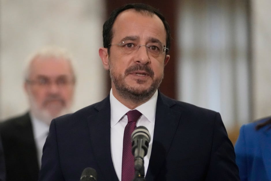 Επίσκεψη ΠτΔ στη βάση Ανδρέας Παπανδρέου-Επιθεώρησε έργα και Κέντρο Πυρόσβεσης