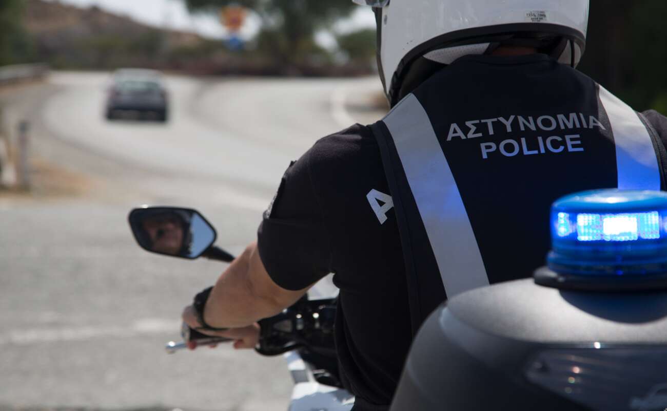 &Kappa;&alpha;&rho;&alpha;&mu;&pi;ό&lambda;&alpha; 5 &omicron;&chi;&eta;&mu;ά&tau;&omega;&nu; &sigma;&tau;&omicron;&nu; &alpha;&upsilon;&tau;&omicron;&kappa;&iota;&nu;&eta;&tau;ό&delta;&rho;&omicron;&mu;&omicron; &Lambda;&epsilon;&upsilon;&kappa;&omega;&sigma;ί&alpha;&sigmaf;-&Lambda;&epsilon;&mu;&epsilon;&sigma;&omicron;ύ- &Pi;&upsilon;&kappa;&nu;ή &kappa;ί&nu;&eta;&sigma;&eta;