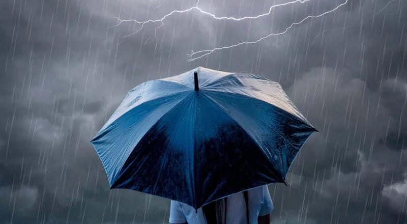 &Mu;&epsilon; &beta;&rho;&omicron;&chi;έ&sigmaf;, &kappa;&alpha;&tau;&alpha;&iota;&gamma;ί&delta;&epsilon;&sigmaf; &kappa;&alpha;&iota; &iota;&sigma;&chi;&upsilon;&rho;&omicron;ύ&sigmaf; &alpha;&nu;έ&mu;&omicron;&upsilon;&sigmaf; &mu;&pi;&alpha;ί&nu;&omicron;&upsilon;&mu;&epsilon; &sigma;&tau;&eta; &Mu;&epsilon;&gamma;ά&lambda;&eta; &Epsilon;&beta;&delta;&omicron;&mu;ά&delta;&alpha;