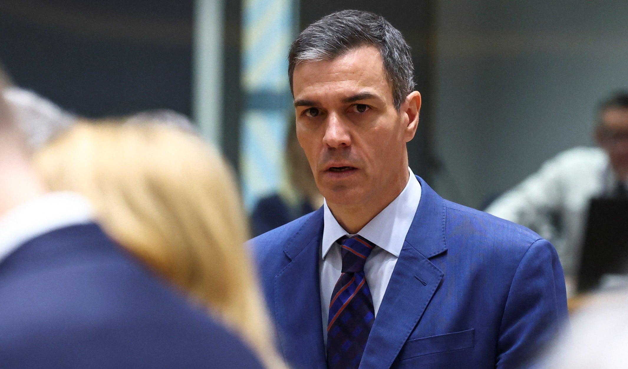 &Iota;&sigma;&pi;&alpha;&nu;ί&alpha;: &Omicron; &Sigma;ά&nu;&tau;&sigma;&epsilon;&theta; &kappa;&epsilon;&phi;&alpha;&lambda;&alpha;&iota;&omicron;&pi;&omicron;&iota;&epsilon;ί &tau;&eta;&nu; &sigma;&tau;ά&sigma;&eta; &pi;&rho;&omicron;&sigmaf; &Iota;&rho;ά&nu;-&Tau;&iota; &delta;&epsilon;ί&chi;&nu;&omicron;&upsilon;&nu; &delta;&eta;&mu;&omicron;&sigma;&kappa;&omicron;&pi;ή&sigma;&epsilon;&iota;&sigmaf;