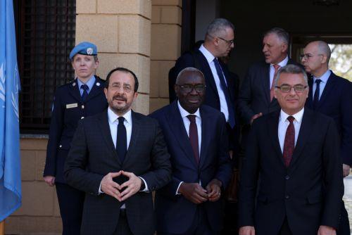 Σε εξέλιξη η συνάντηση Χριστοδουλίδη-Έρχιουρμαν