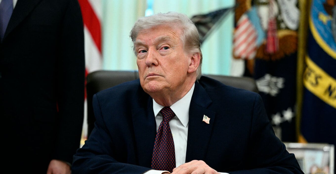 &Tau;&rho;&alpha;&mu;&pi;: &Mu;&pi;&omicron;&rho;&epsilon;ί &nu;&alpha; &tau;&sigma;&alpha;&kappa;ί&sigma;&omicron;&upsilon;&mu;&epsilon; &tau;&omicron; &Iota;&rho;ά&nu; &mu;έ&sigma;&alpha; &sigma;&epsilon; &mu;&iota;&alpha; &nu;ύ&chi;&tau;&alpha;, ί&sigma;&omega;&sigmaf; &nu;&alpha; &epsilon;ί&nu;&alpha;&iota; &alpha;ύ&rho;&iota;&omicron;