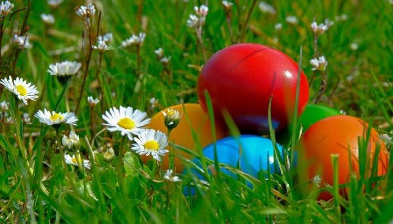 &Mu;&epsilon; &tau;&iota; &kappa;&alpha;&iota;&rho;ό &theta;&alpha; &kappa;ά&nu;&omicron;&upsilon;&mu;&epsilon; &Pi;ά&sigma;&chi;&alpha; - &Eta; &pi;&rho;ό&gamma;&nu;&omega;&sigma;&eta; &mu;έ&chi;&rho;&iota; &tau;&eta; &Delta;&epsilon;&upsilon;&tau;έ&rho;&alpha;