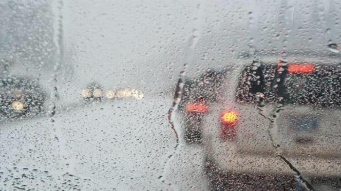 Καταρρακτώδεις βροχές στον αυτοκινητόδρομο-Περιορισμένη ορατότητα
