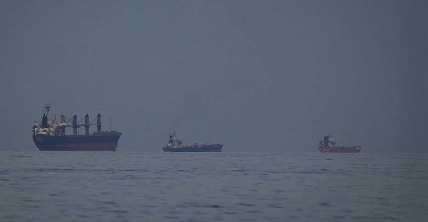 Η Ρωσία αποκομίζει έσοδα δισεκατομμυρίων από τον αποκλεισμό του Ορμούζ