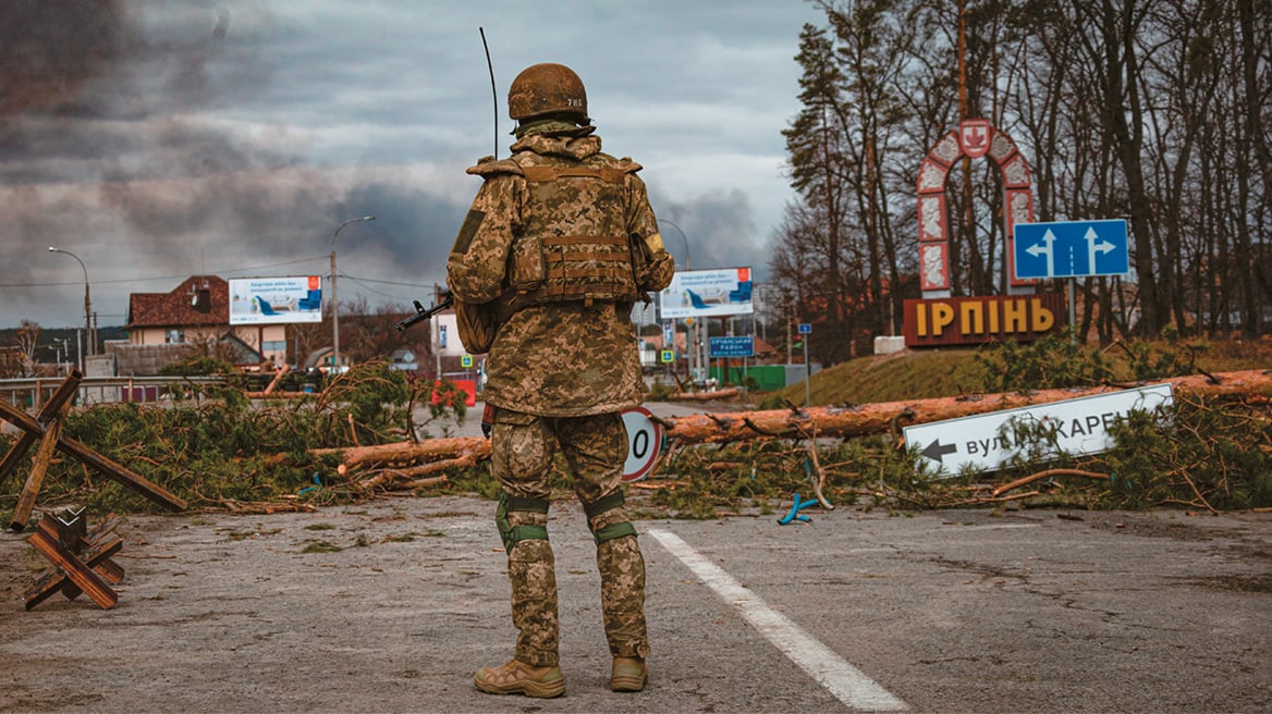 &Rho;&omega;&sigma;ί&alpha;: &laquo;16 &Kappa;&alpha;&mu;&epsilon;&rho;&omicron;&upsilon;&nu;έ&zeta;&omicron;&iota; έ&chi;&alpha;&sigma;&alpha;&nu; &tau;&eta; &zeta;&omega;ή &tau;&omicron;&upsilon;&sigmaf;&raquo; &sigma;&tau;&eta;&nu; &Omicron;&upsilon;&kappa;&rho;&alpha;&nu;ί&alpha;