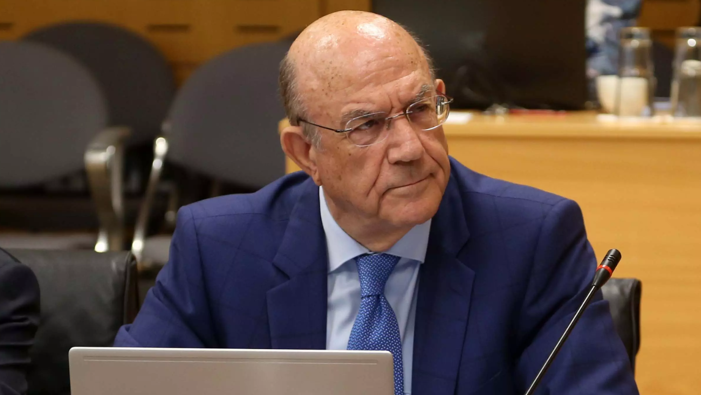 &Kappa;&epsilon;&rho;&alpha;&upsilon;&nu;ό&sigmaf;: &Sigma;&tau;&omicron; 50% &Alpha;&Epsilon;&Pi; &tau;&omicron; &delta;&eta;&mu;ό&sigma;&iota;&omicron; &chi;&rho;έ&omicron;&sigmaf; έ&omega;&sigmaf; &tau;έ&lambda;&omicron;&sigmaf; &chi;&rho;ό&nu;&omicron;&upsilon; - &Delta;&eta;&lambda;ώ&nu;&epsilon;&iota; &alpha;&iota;&sigma;&iota;ό&delta;&omicron;&xi;&omicron;&sigmaf;