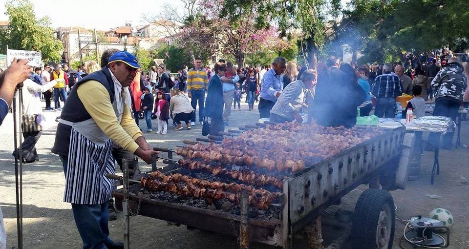 &Mu;&epsilon; &pi;&alpha;&rho;&alpha;&delta;&omicron;&sigma;&iota;&alpha;&kappa;ά έ&theta;&iota;&mu;&alpha; &kappa;&alpha;&iota; &gamma;&iota;&omicron;&rho;&tau;&iota;&nu;ή &delta;&iota;ά&theta;&epsilon;&sigma;&eta; &eta; &Kappa;&upsilon;&rho;&iota;&alpha;&kappa;ή &tau;&omicron;&upsilon; &Pi;ά&sigma;&chi;&alpha;