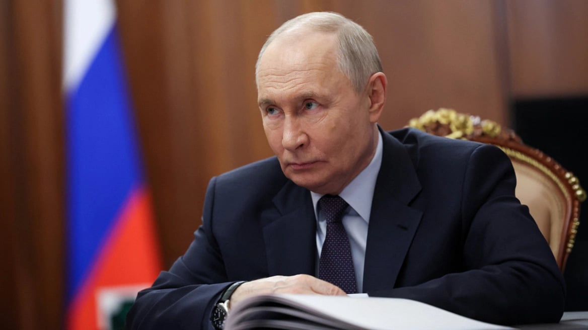 Πούτιν: Η Ρωσία e;inai έτοιμη να συμβάλει σε ειρηνευτική λύση στη Μέση Ανατολή