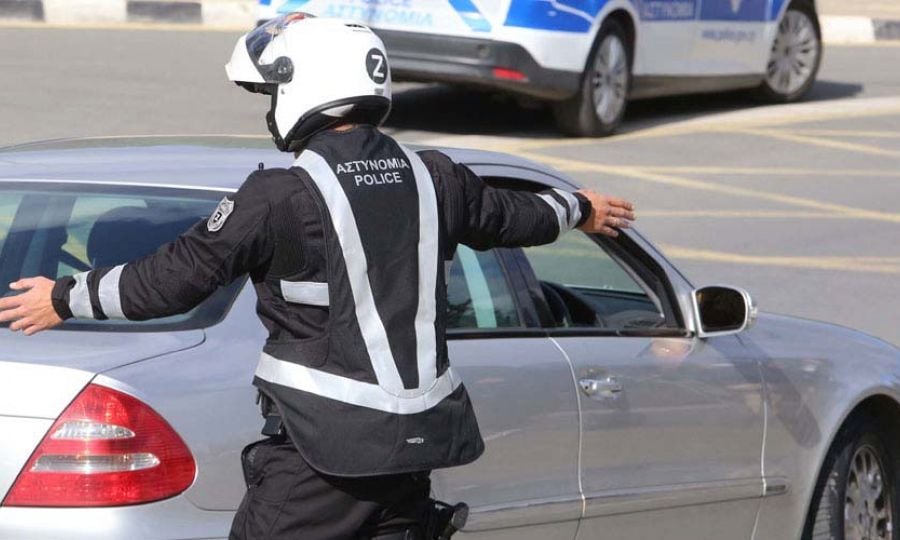 «Σαφάρι» ελέγχων από Αστυνομία-17 άτομα εντοπίστηκαν να οδηγούν μεθυσμένα